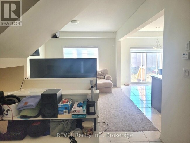 Photo - 171 Bur Oak Dr