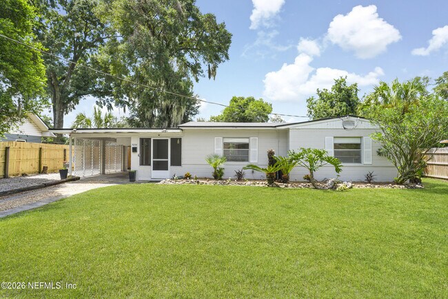 Building Photo - 5236 River Forest Dr