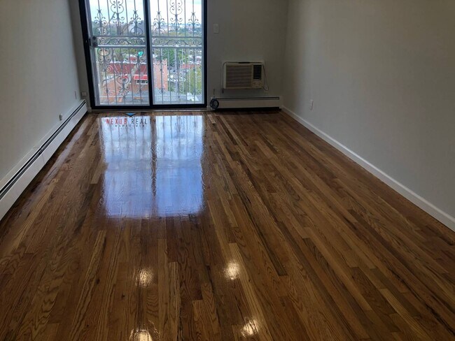 48-45 58th St