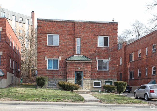 956 Ludlow Ave