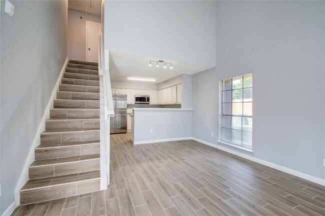 Photo - 810 Dunson Glen Dr