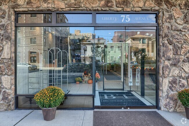 Building Photo - 75 Liberty Ave Unit C32 Rental