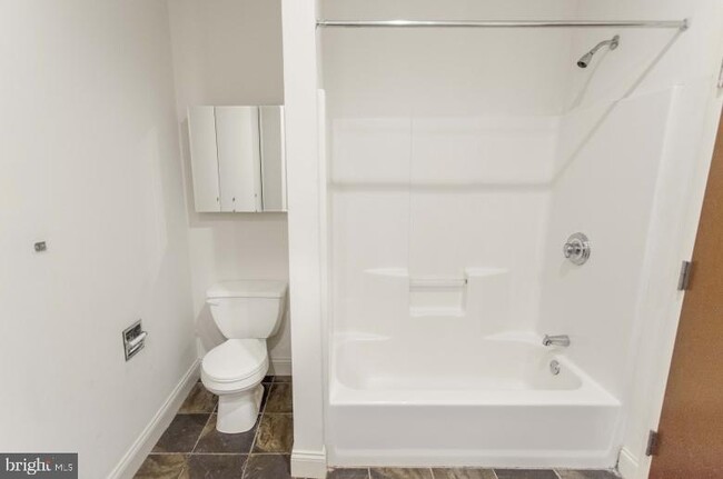 Photo - 1222-26 Arch St Apartment Unit 302