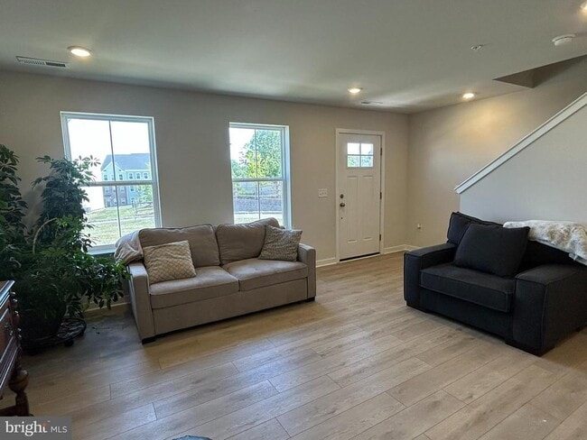 Photo - 109 Mineral Ln