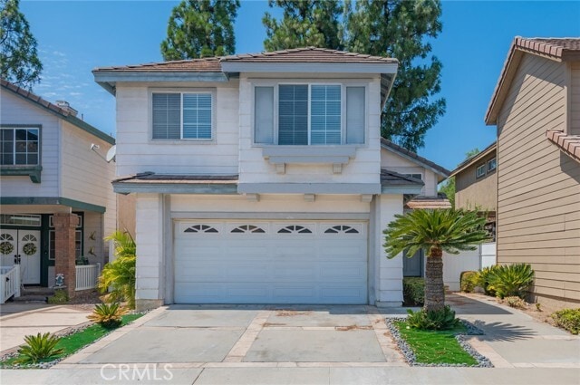 864 Bramble Ln