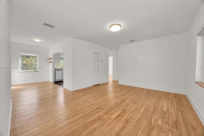 Photo - 5510 SW 76th St Unit C