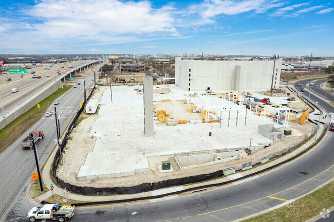 Building Photo - Luca Apartments