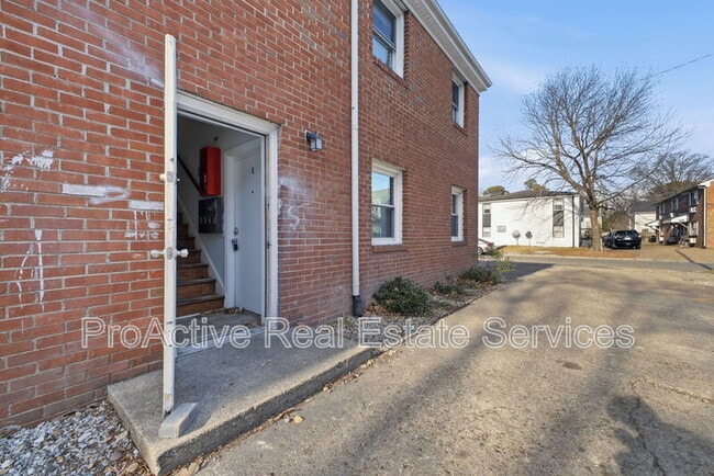 Photo - 507 Ashlawn Dr