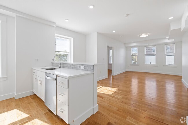 Building Photo - 401 Columbia St Rental