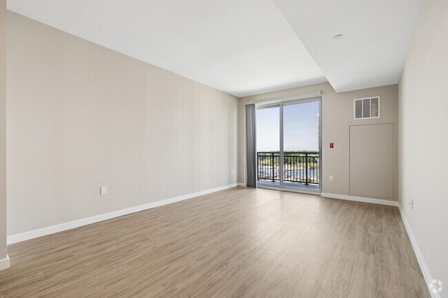 1BR, 1BA - 827SF - Living Room