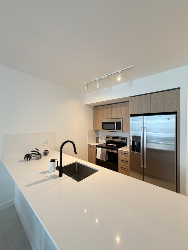 Photo - 1690 NW 28th Ave Unit 3G