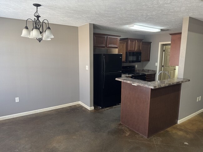Photo - 1015 Wineberry Rd