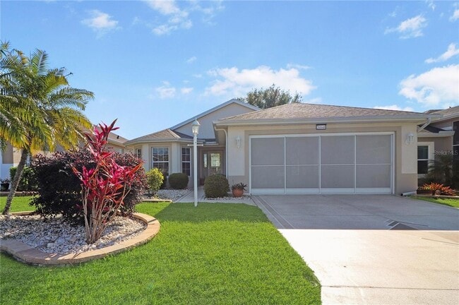 Building Photo - 20846 Queen Alexandra Dr