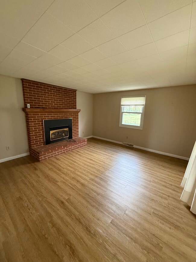 Photo - 4324 Valley Rd