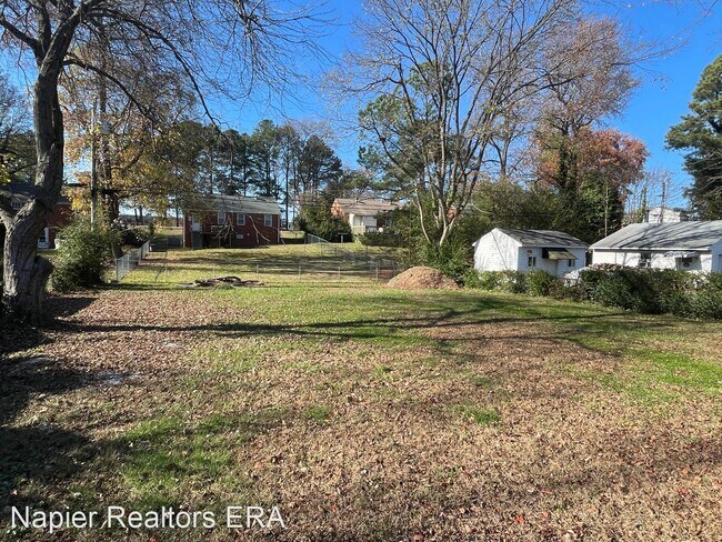 Photo - 3 br, 1 bath House - 1626 Rockwood Road