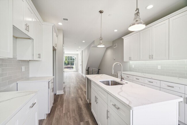 Photo - 2429 N 3rd St Unidad 1