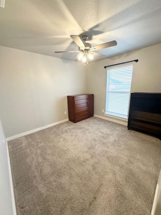 Photo - 2 Bed 2 Bath House Furnished!