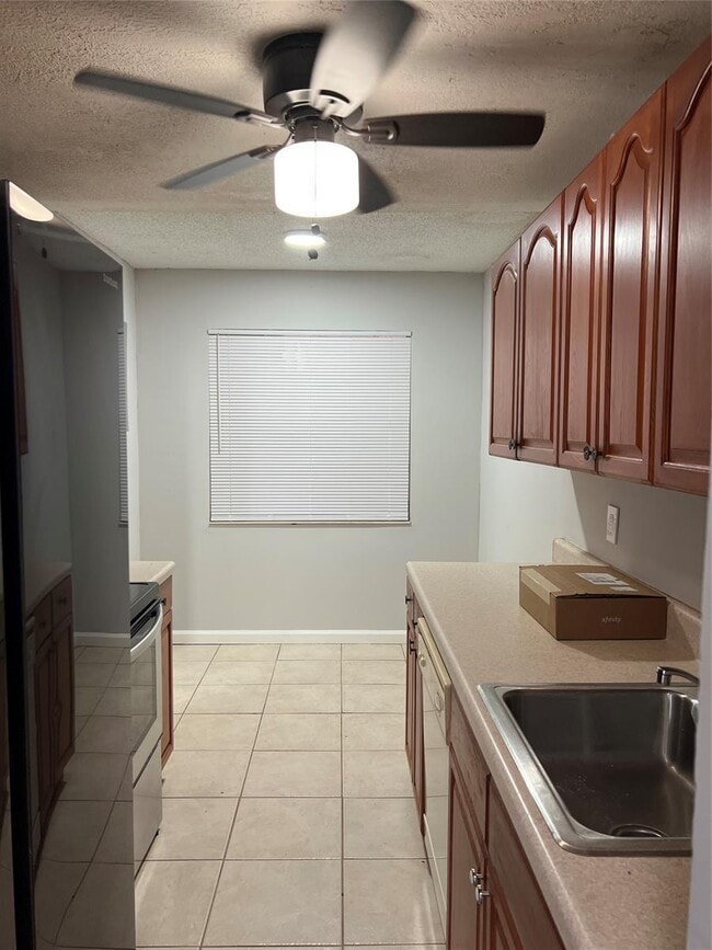 Photo - 3120 N Pine Island Rd Unit 108