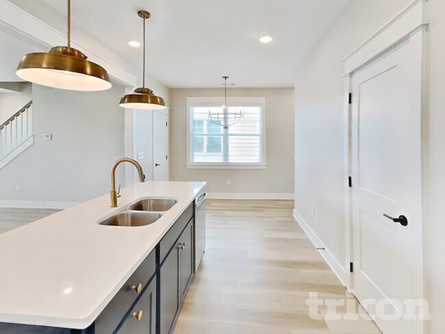 167 Oasis Dr