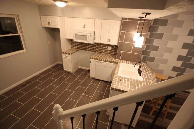 Photo - 1448 Highland St