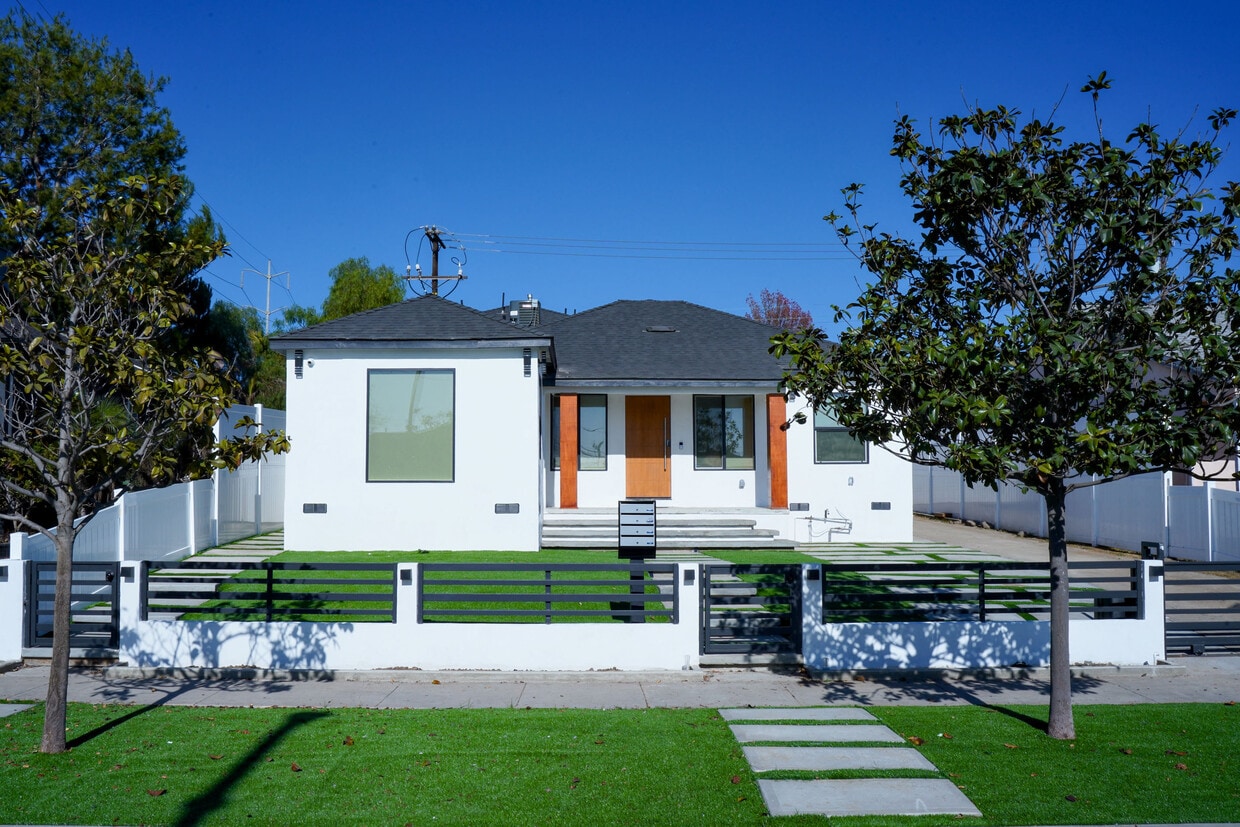 Photo - 629 W Hillsdale St (Inglewood, CA)