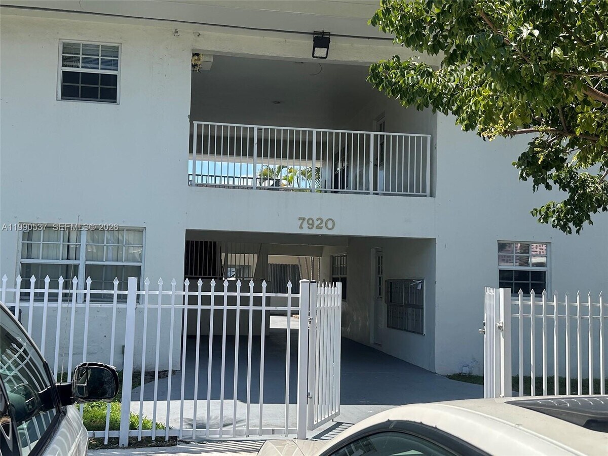 Photo - 7920 East Dr Unit 11