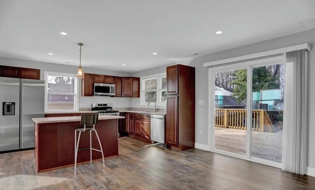 Photo - 5922 Benton Heights Ave