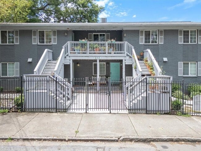 Building Photo - 210 Sampson St NE Unit 3 Rental