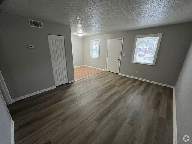 Building Photo - 670 Knox Blvd Unit 25 Rental