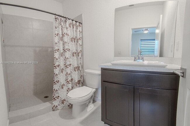 Photo - 544 NE 4th St