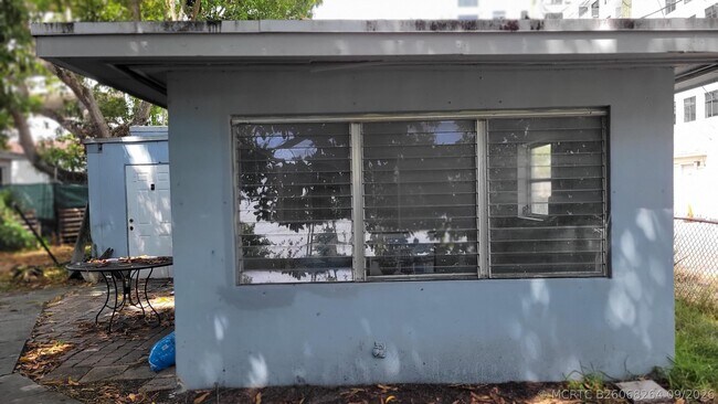 Photo - 1735 Jackson St