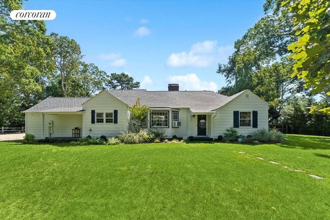 Photo - 35 Sheppard St