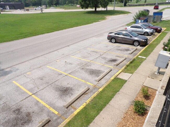 Photo - 903 Collins Ln Unidad 9