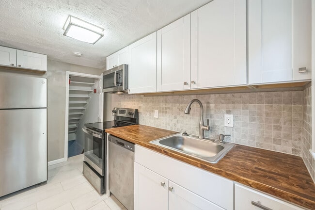 Photo - 144 Sunrise Dr