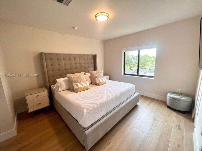 Photo - 8753 SW 34th St