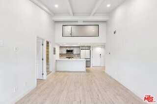 Photo - 2700 Cahuenga Blvd E