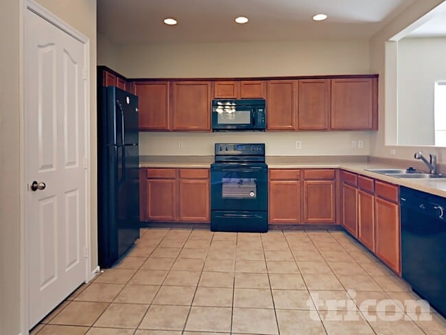 Photo - 8505 N 64th Ln