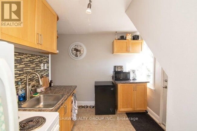 Photo - 245 E 22nd St