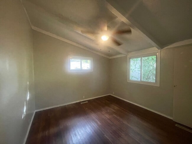 Photo - Cute 3 Bedroom Home