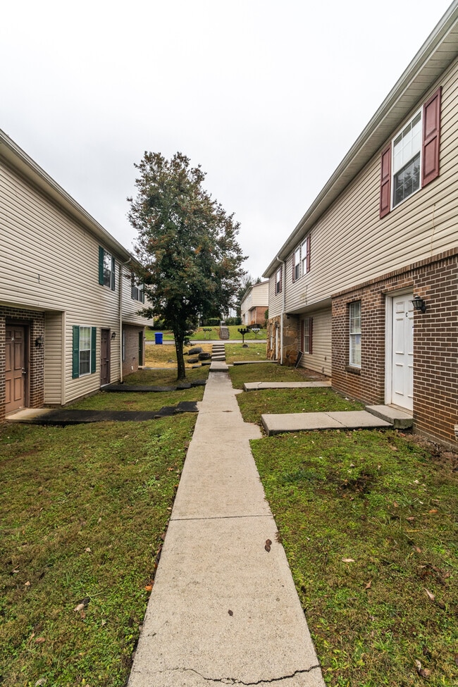 Building Photo - 9157 Cedarpark Ln NW