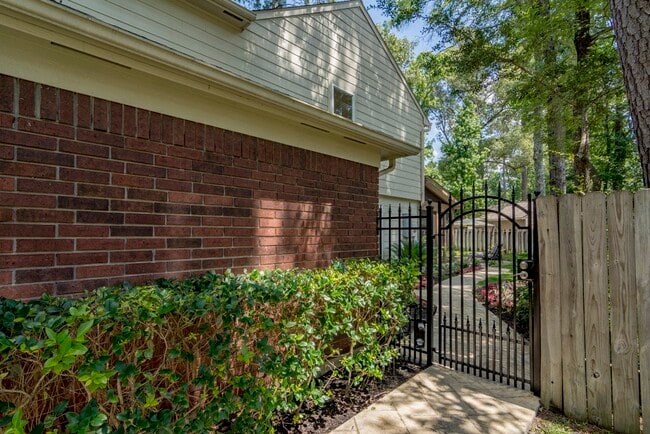 Photo - 15 Meadow Cove Dr