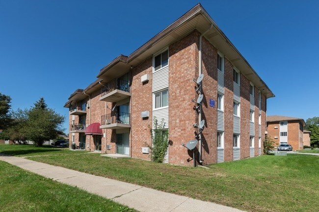 Photo - Islander Apartments