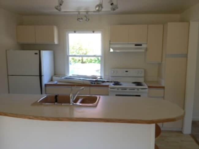 Photo - Harrison Court Apartments