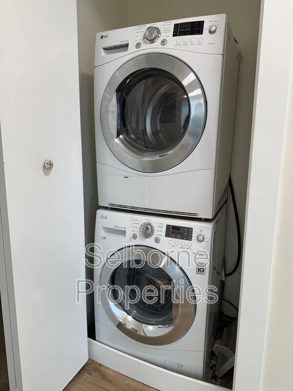 Photo - 1401 Jackson St