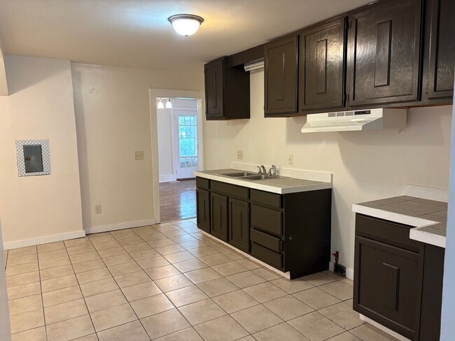 Photo - 516 Navarre St