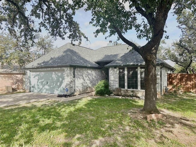 Building Photo - 1812 Twisted Oak Dr Rental