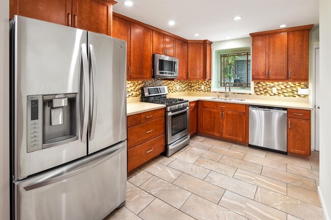Photo - 208 9th St Unit 1