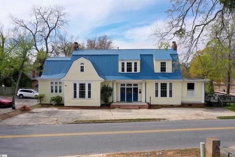 Building Photo - 410 Durst Ave W Rental