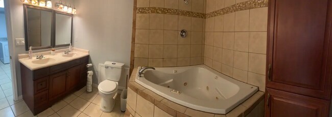 Photo - 30 Royal Dr Unit 1 ( 52337154 or 726234277230246147)