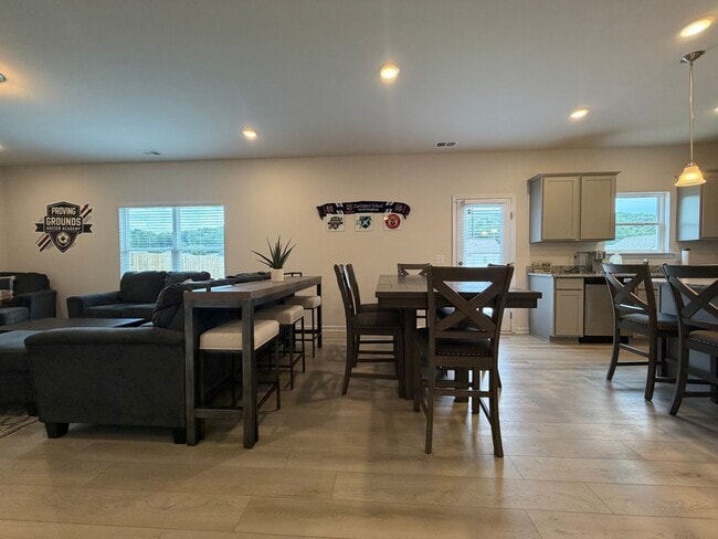 Photo - Large 5/3 House in Longbrook Subdivision- $2,495